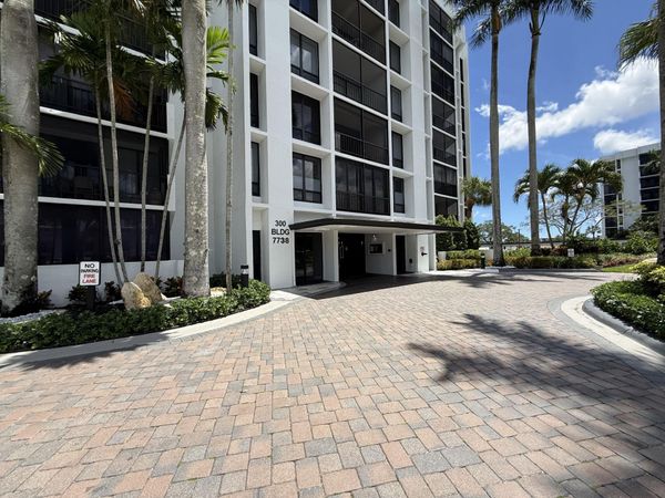 7738 Lakeside Boulevard, Unit 373, Boca Raton, FL 33434