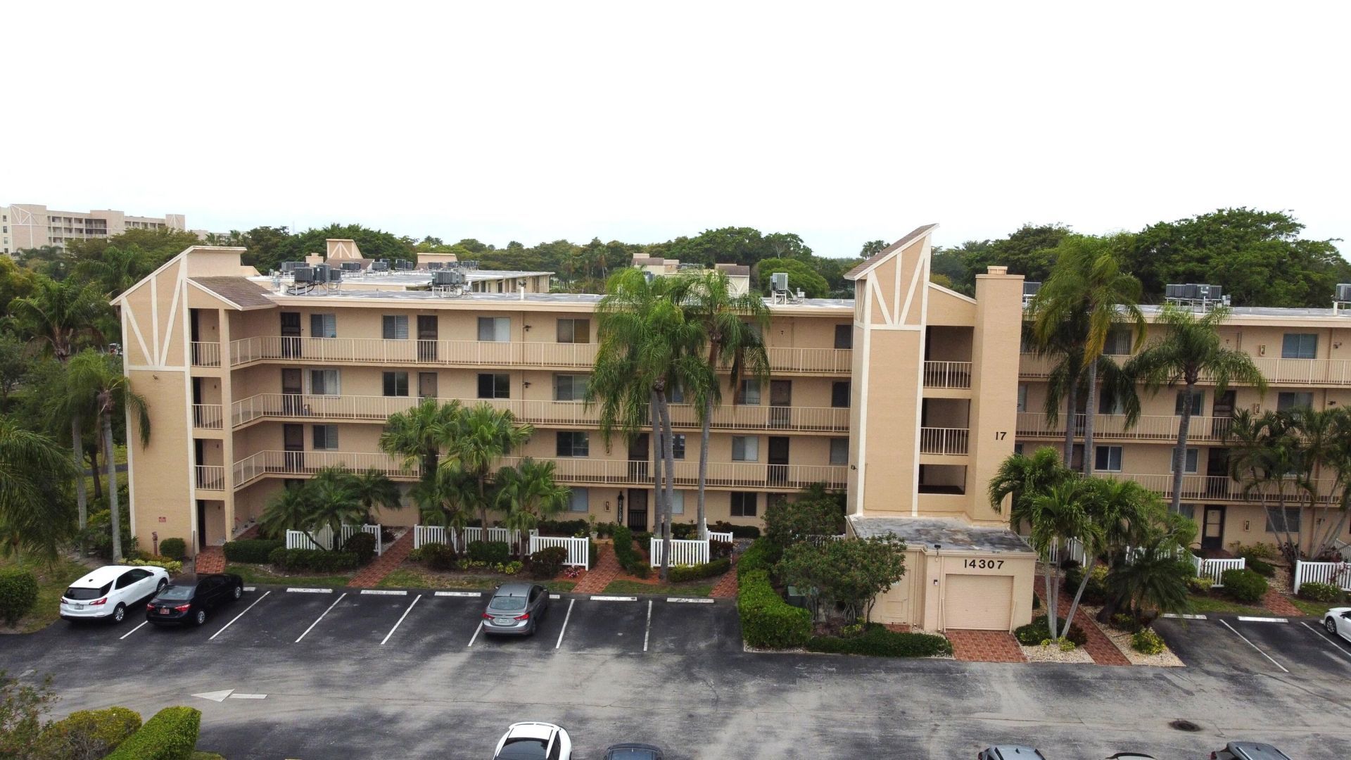 14307 Bedford Drive, Unit 302, Delray Beach, FL 33446 Photo
