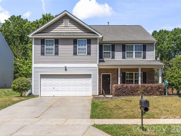 5602 Falkland Drive , Matthews, NC 28104