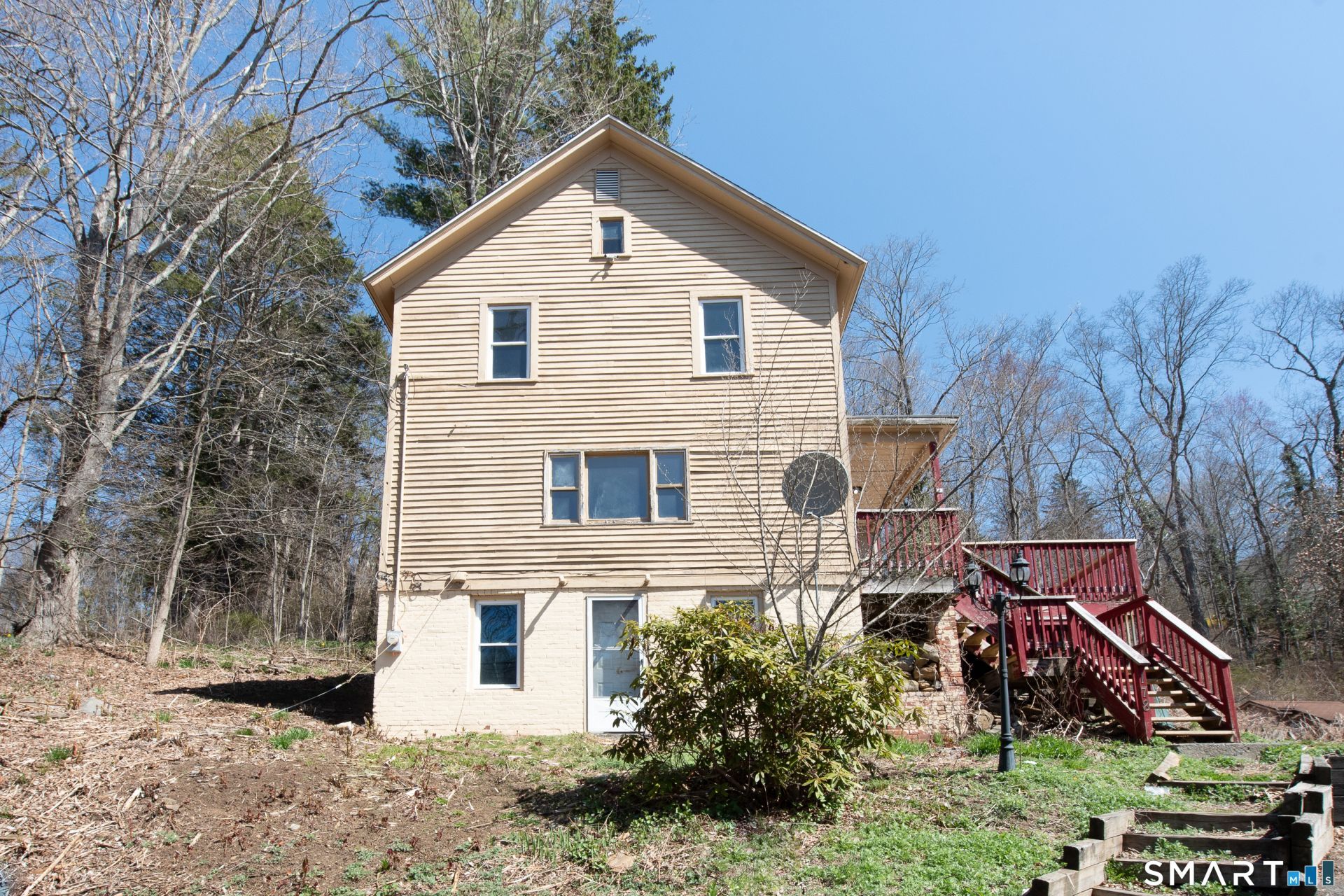 178 Litchfield, Thomaston, CT 06787 Main Photo