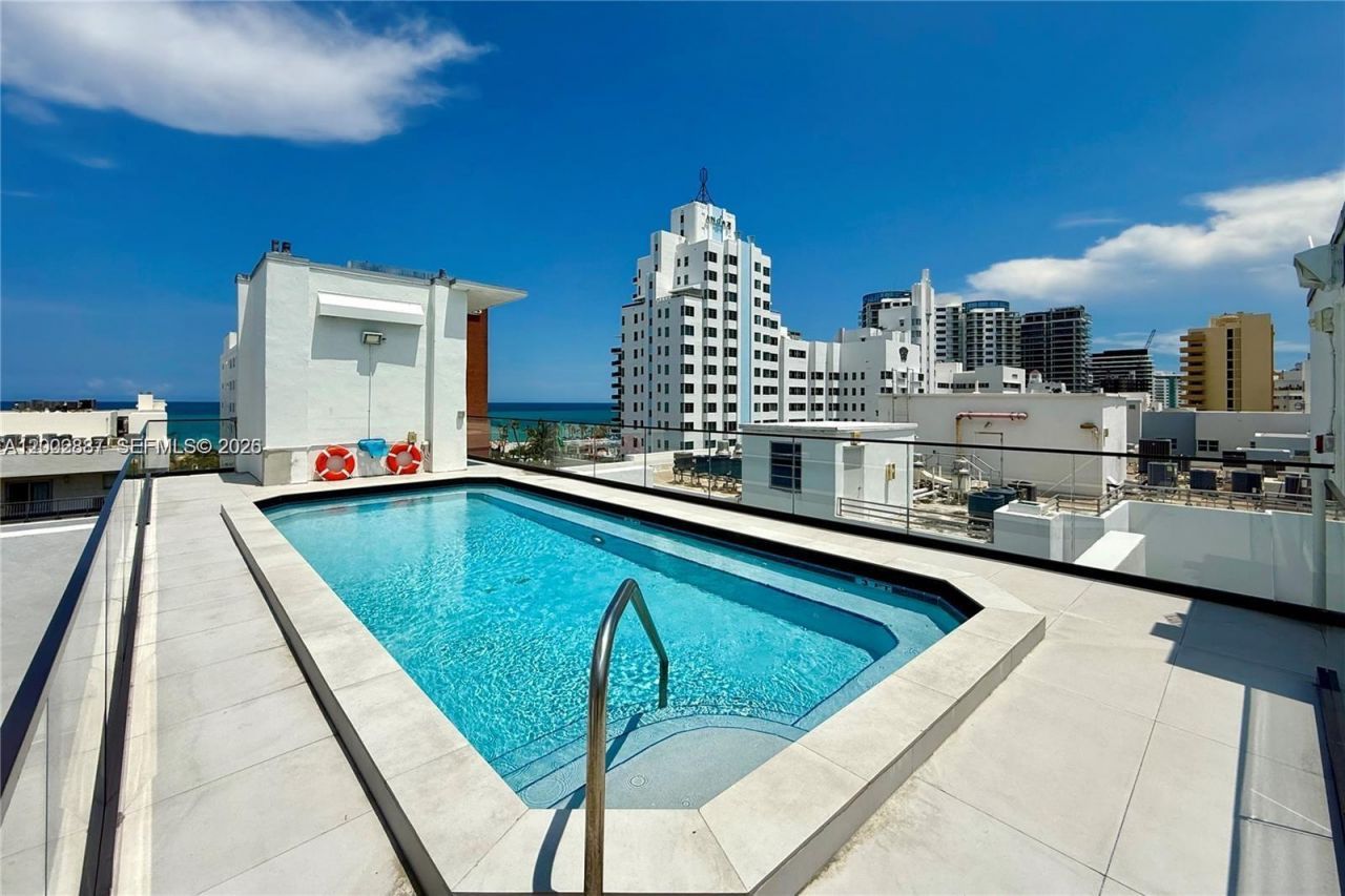 4122 Collins Ave , Unit 2B, Miami Beach, FL 33140 Photo