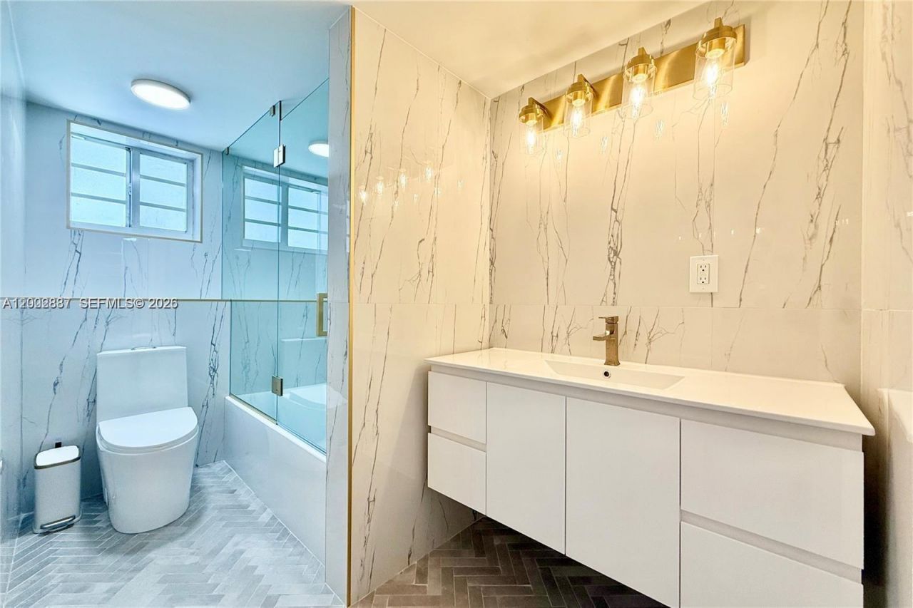 4122 Collins Ave , Unit 2B, Miami Beach, FL 33140 Photo