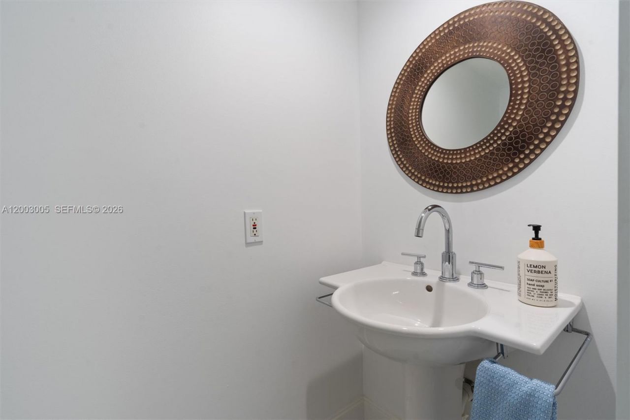 1800 S Ocean Dr, Unit 406, Fort Lauderdale, FL 33316 Photo