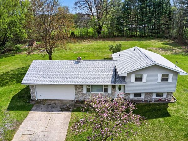 29174 Kauffman Street, Elkhart, IN 46517