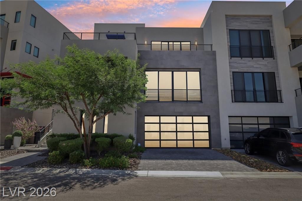 426 Tranquil Peak Court, Henderson, NV 89012