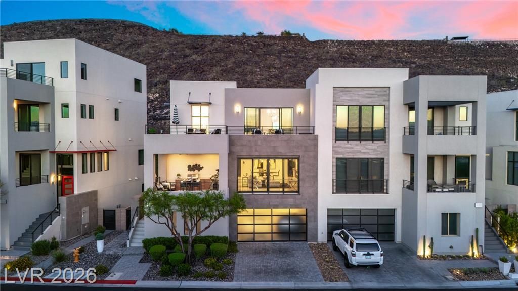 426 Tranquil Peak Court, Henderson, NV 89012
