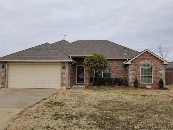 3212 E Irvington Street , Broken Arrow, OK 74014