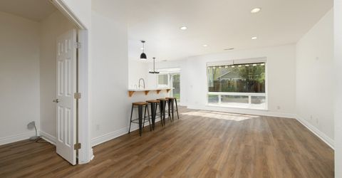 1379 Elges Avenue, Gardnerville, NV 89410 Photo