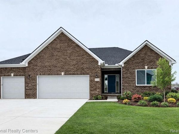 67 Meadow Creek Drive, Goodrich Vlg, MI 48483