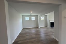 1137 Crescent Corner Drive photo 4