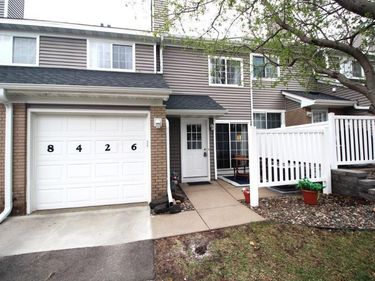 8426 Copperfield Way, Unit 93, Inver Grove Heights, MN 55076