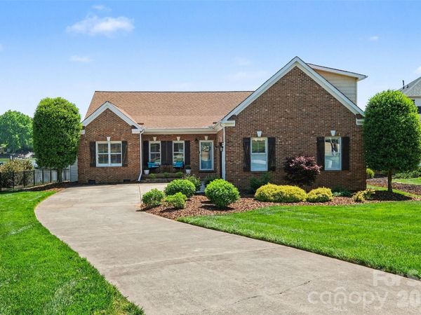 134 Chandeleur Drive , Mooresville, NC 28117