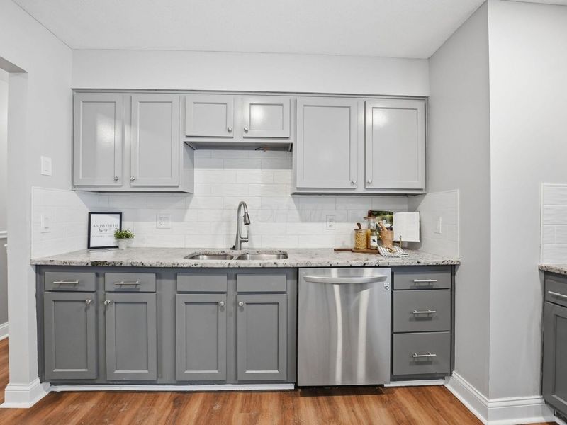 6034 Karl Road, Columbus, OH 43229 Photo 17