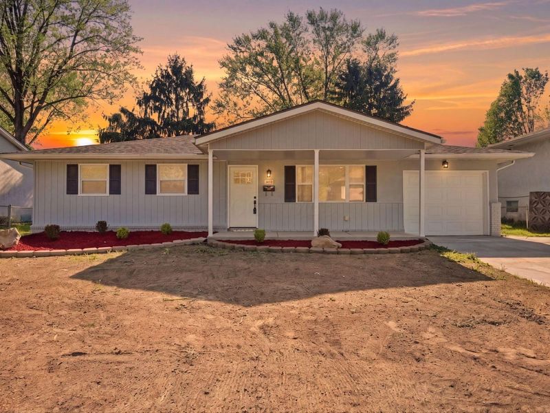 6034 Karl Road, Columbus, OH 43229 Photo 2