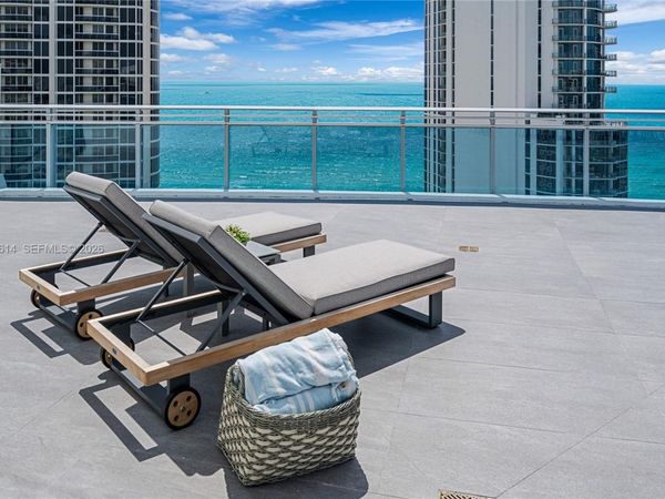 17550 Collins Ave , Unit PH1, Sunny Isles Beach, FL 33160
