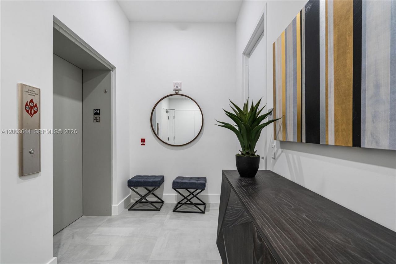 17550 Collins Ave , Unit PH1, Sunny Isles Beach, FL 33160 Photo