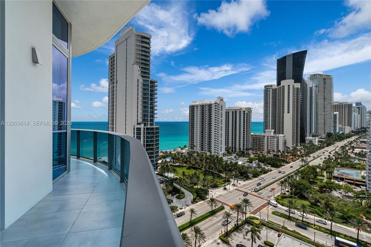 17550 Collins Ave , Unit PH1, Sunny Isles Beach, FL 33160 Photo