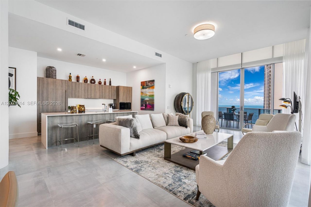 17550 Collins Ave , Unit PH1, Sunny Isles Beach, FL 33160 Photo