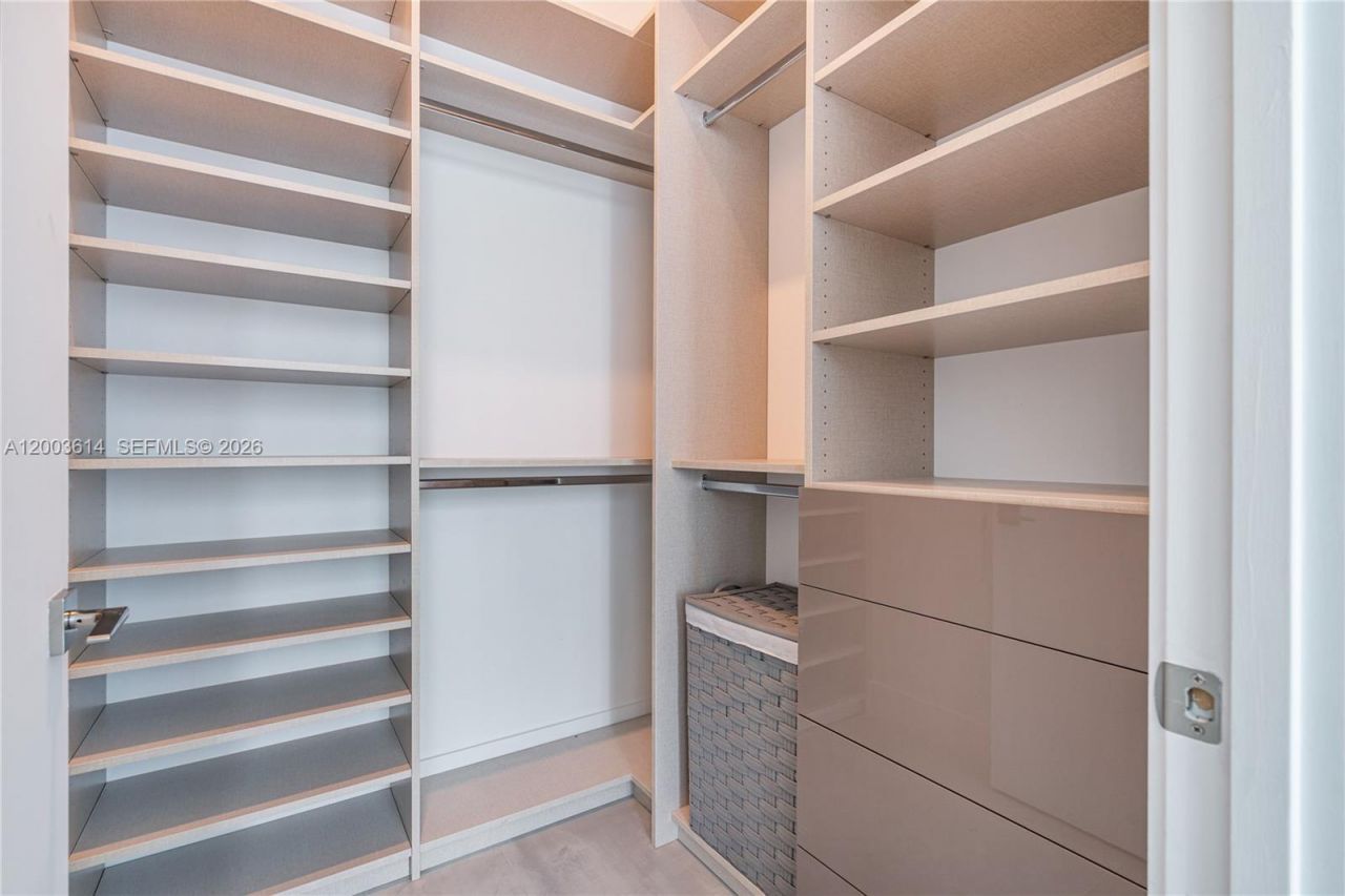 17550 Collins Ave , Unit PH1, Sunny Isles Beach, FL 33160 Photo
