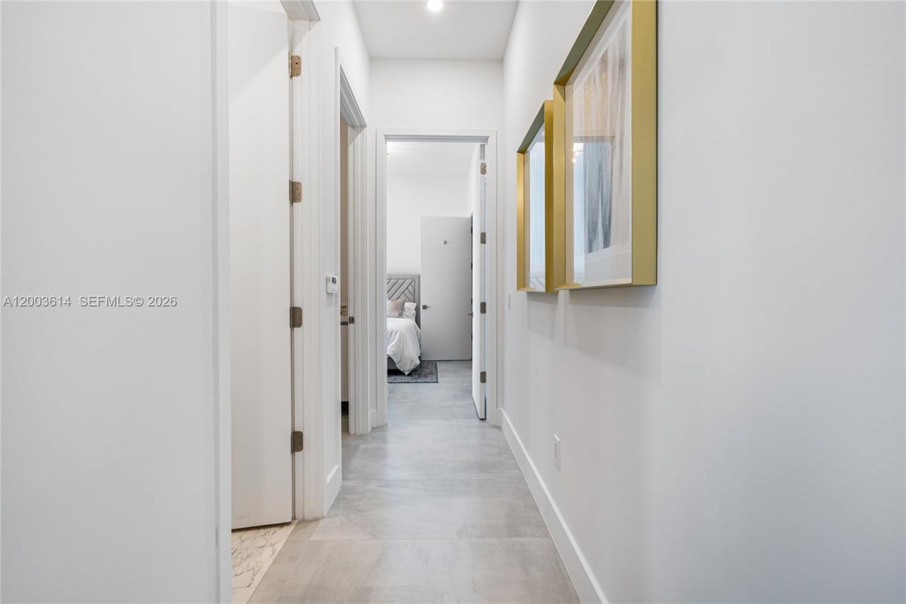 17550 Collins Ave , Unit PH1, Sunny Isles Beach, FL 33160 Photo