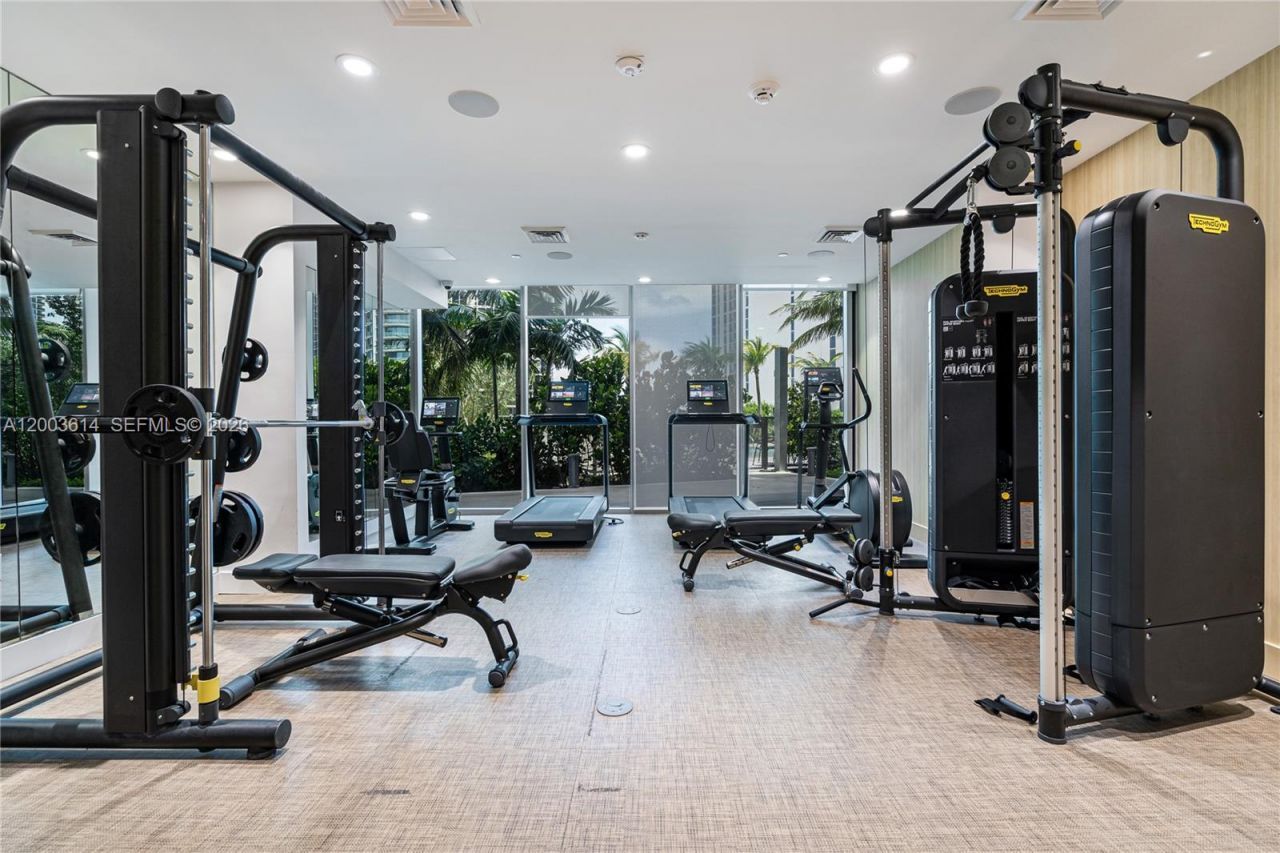 17550 Collins Ave , Unit PH1, Sunny Isles Beach, FL 33160 Photo