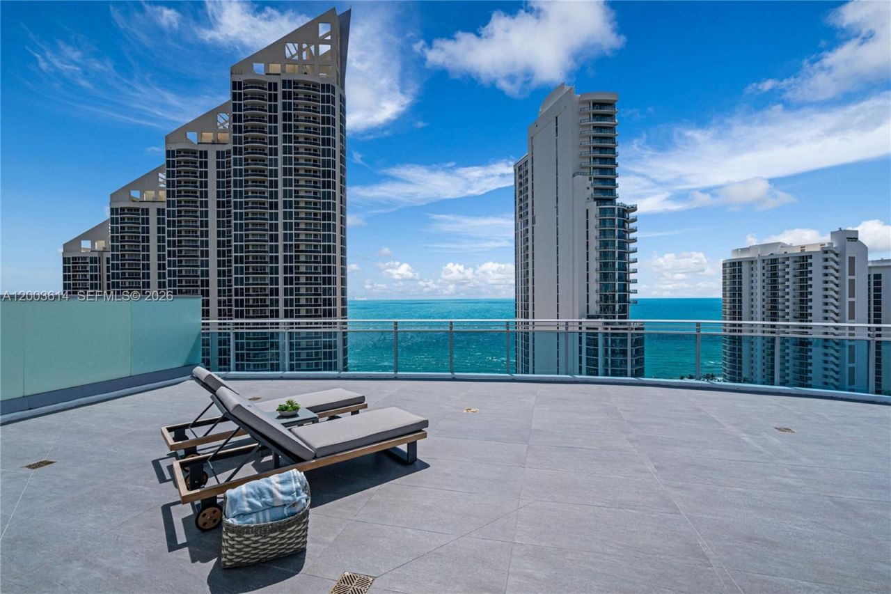 17550 Collins Ave , Unit PH1, Sunny Isles Beach, FL 33160 Photo
