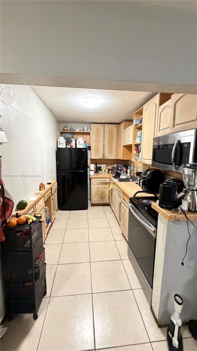 839 W 77th St , Hialeah, FL 33014 Photo