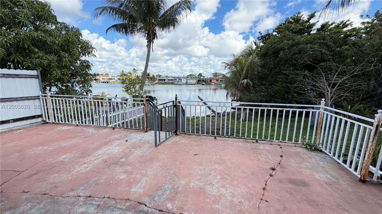 839 W 77th St , Hialeah, FL 33014 Photo