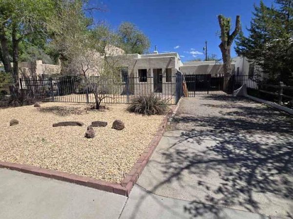 232 Solano Drive NE, Albuquerque, NM 87108