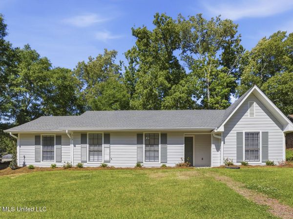 312 Helmsley Drive, Brandon, MS 39047