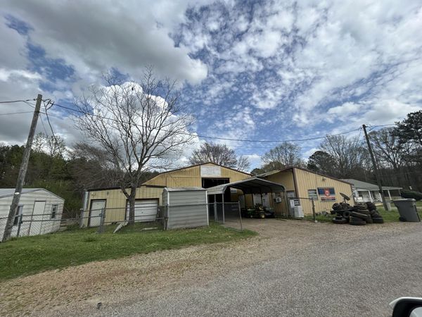 54 Old Highway 12, Starkville, MS 39759