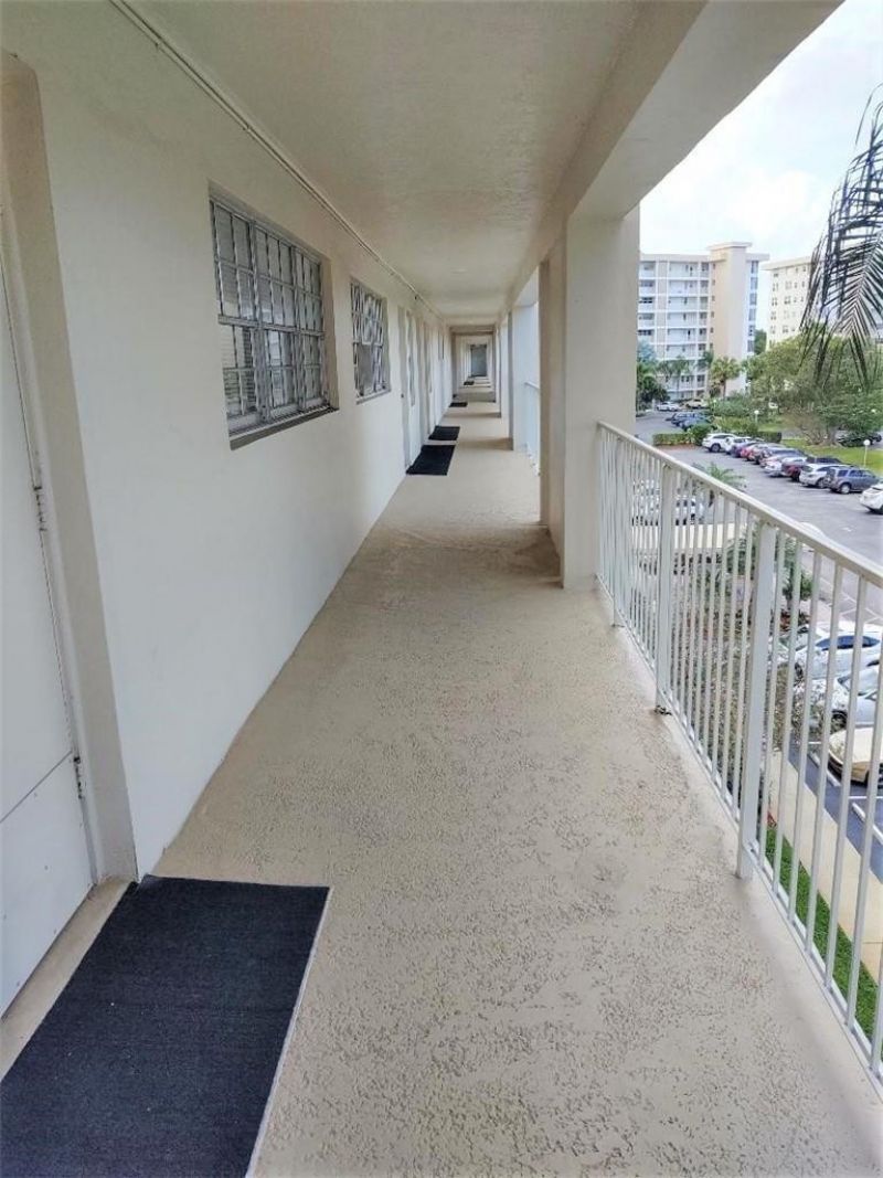 2691 S Course Drive, Unit 409, Pompano Beach, FL 33069 Photo