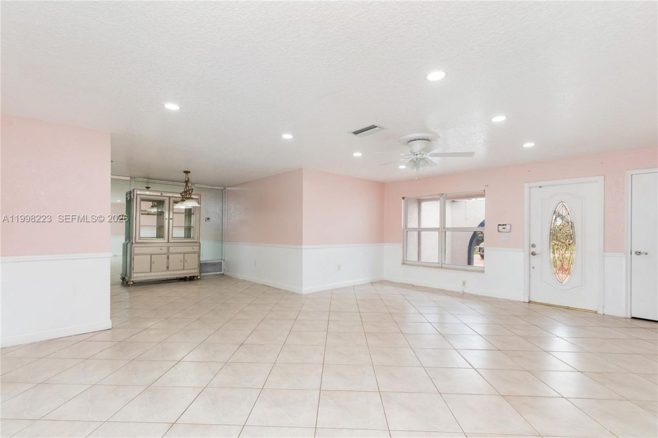 8970 Johnson St , Pembroke Pines, FL 33024 Photo