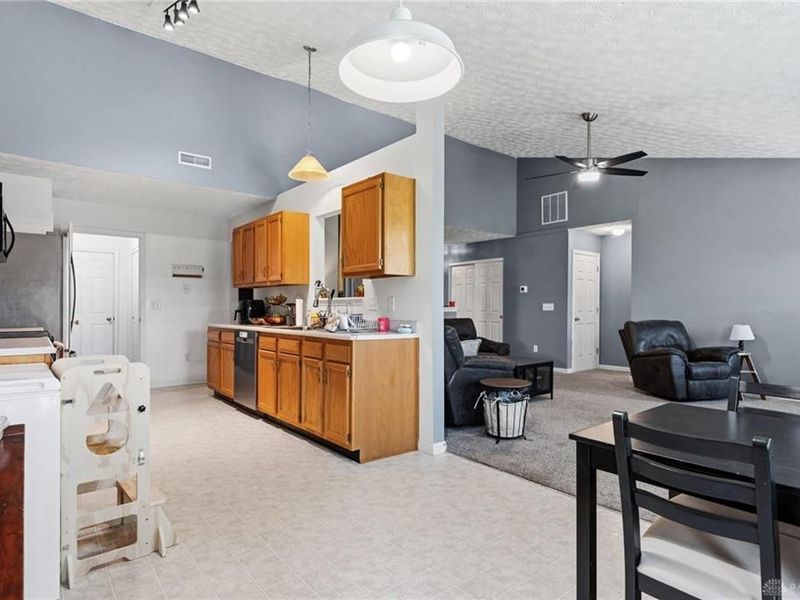 898 Greengate, Lebanon, OH 45036 Photo 6