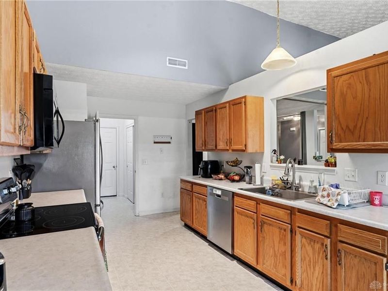 898 Greengate, Lebanon, OH 45036 Photo 8