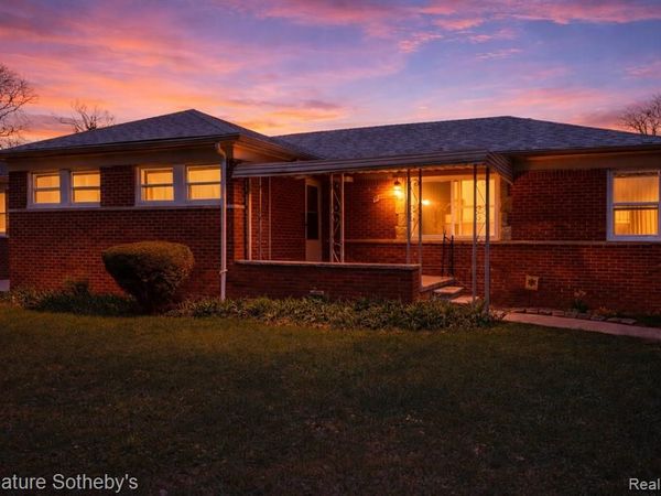 24670 Gardner Street, Oak Park, MI 48237