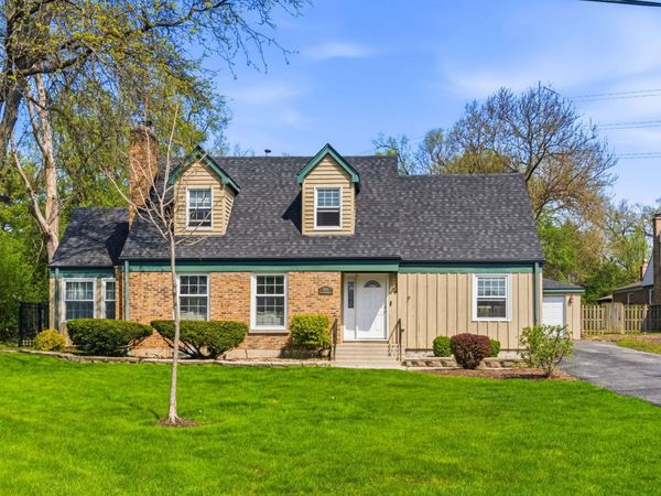 0S611 Cedar Avenue, Elmhurst, IL 60126