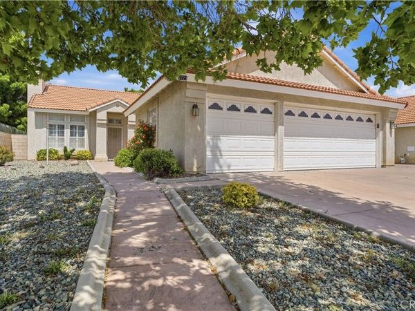 3723 W Avenue J4 , Lancaster, CA 93536