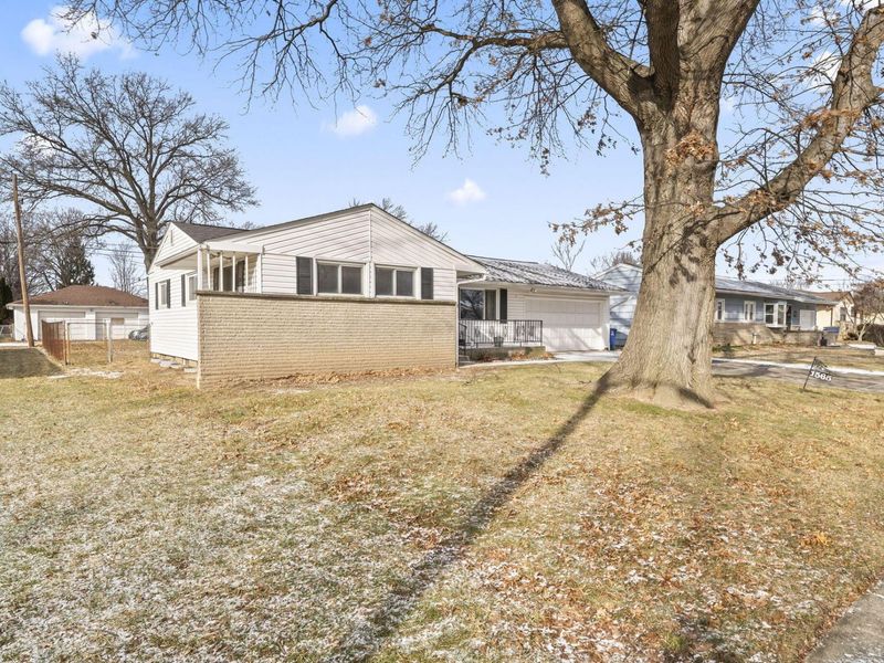 1565 Garywood Avenue , Columbus, OH 43227 Photo 2