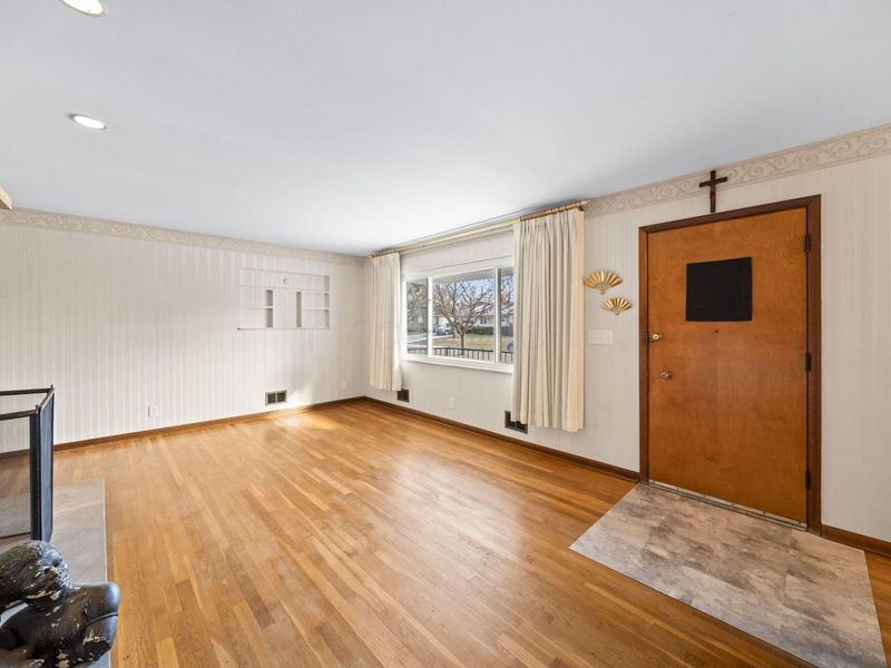 1565 Garywood Avenue , Columbus, OH 43227 Photo 5