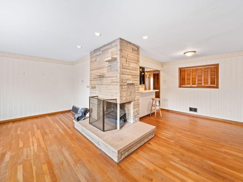 1565 Garywood Avenue , Columbus, OH 43227 Photo 9