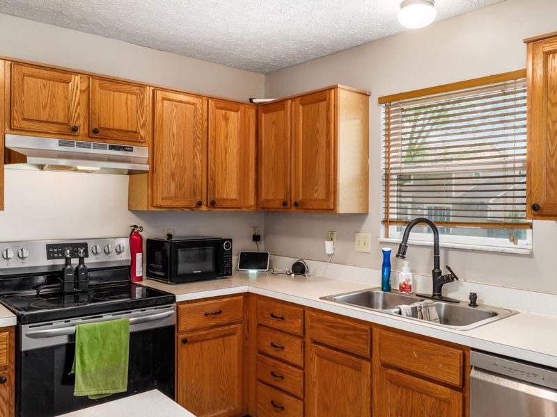 7235 Kenmare Drive, Reynoldsburg, OH 43068 Photo 17