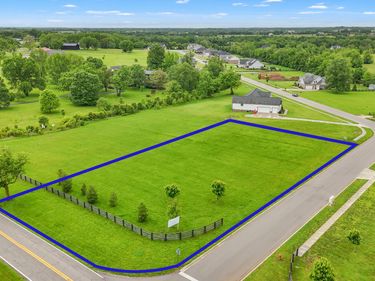 2222 Lesley Trail, Wilmore, KY 40390