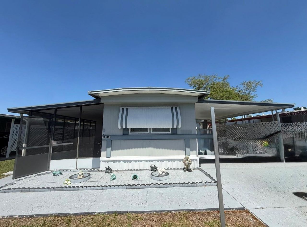 38645 Remora Avenue, Zephyrhills, FL 33542 Main Photo