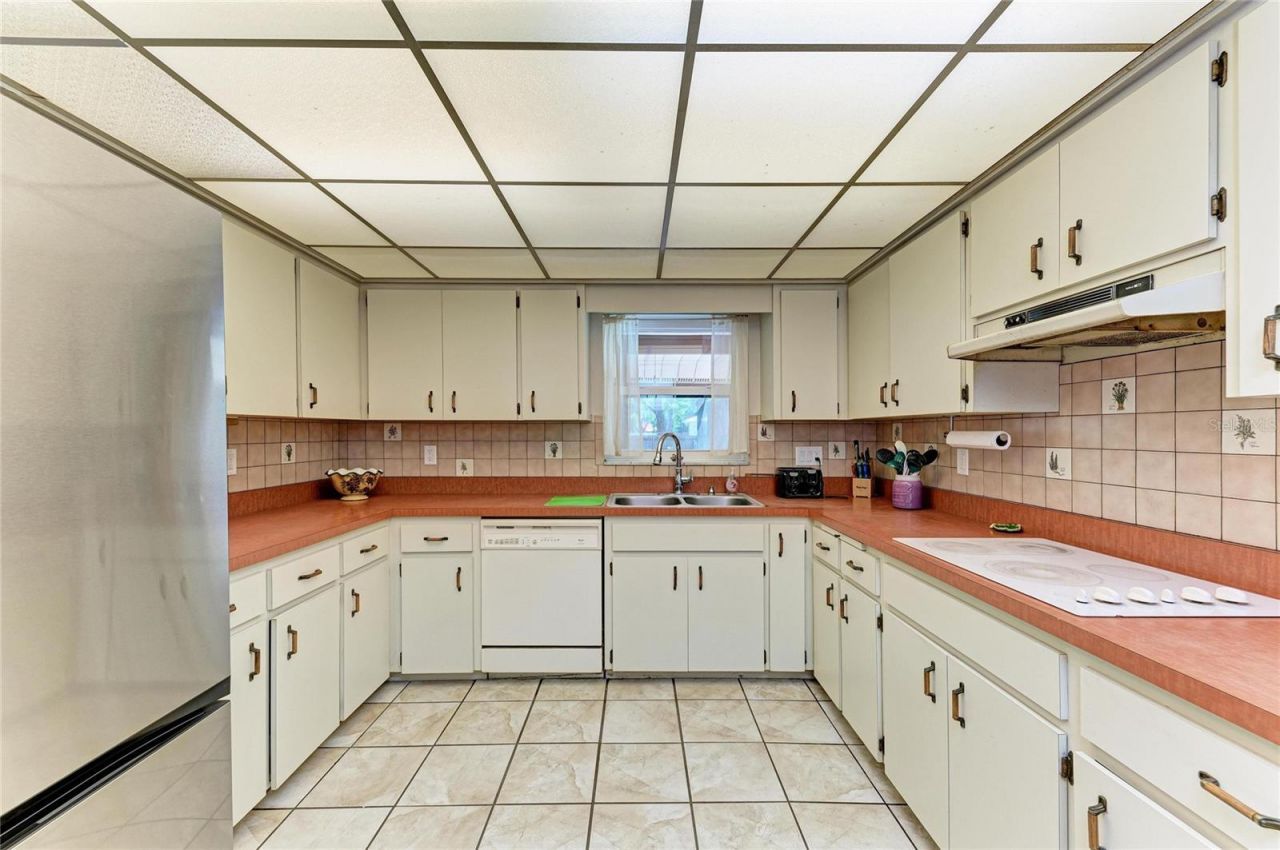 4328 Lost Forest Lane, Sarasota, FL 34235 Photo