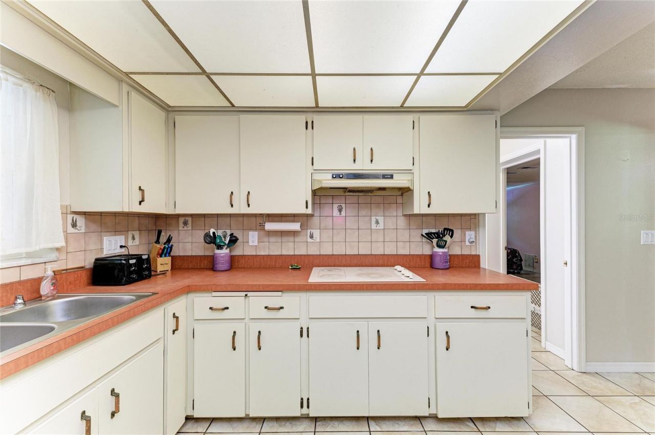 4328 Lost Forest Lane, Sarasota, FL 34235 Photo