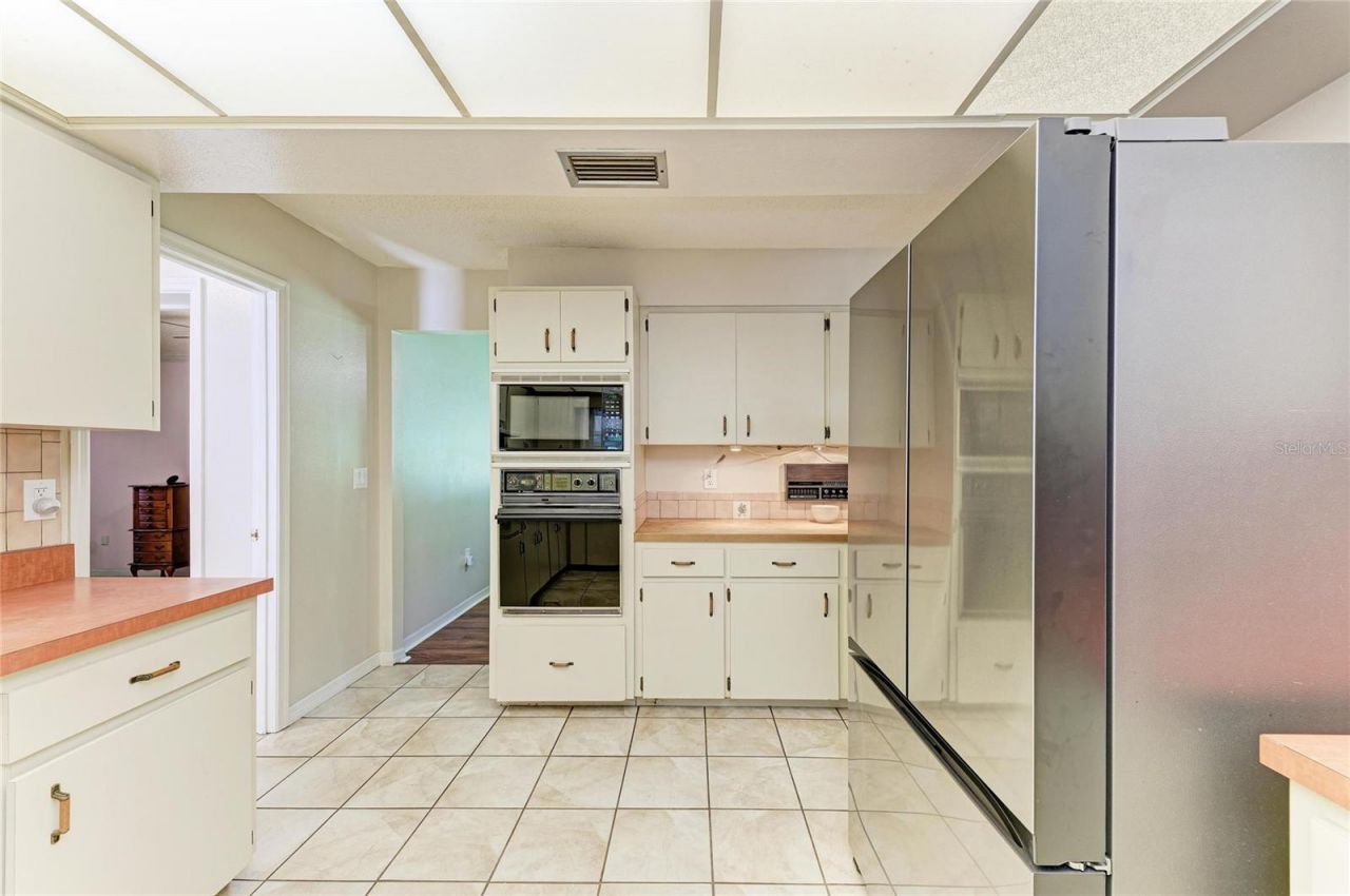 4328 Lost Forest Lane, Sarasota, FL 34235 Photo