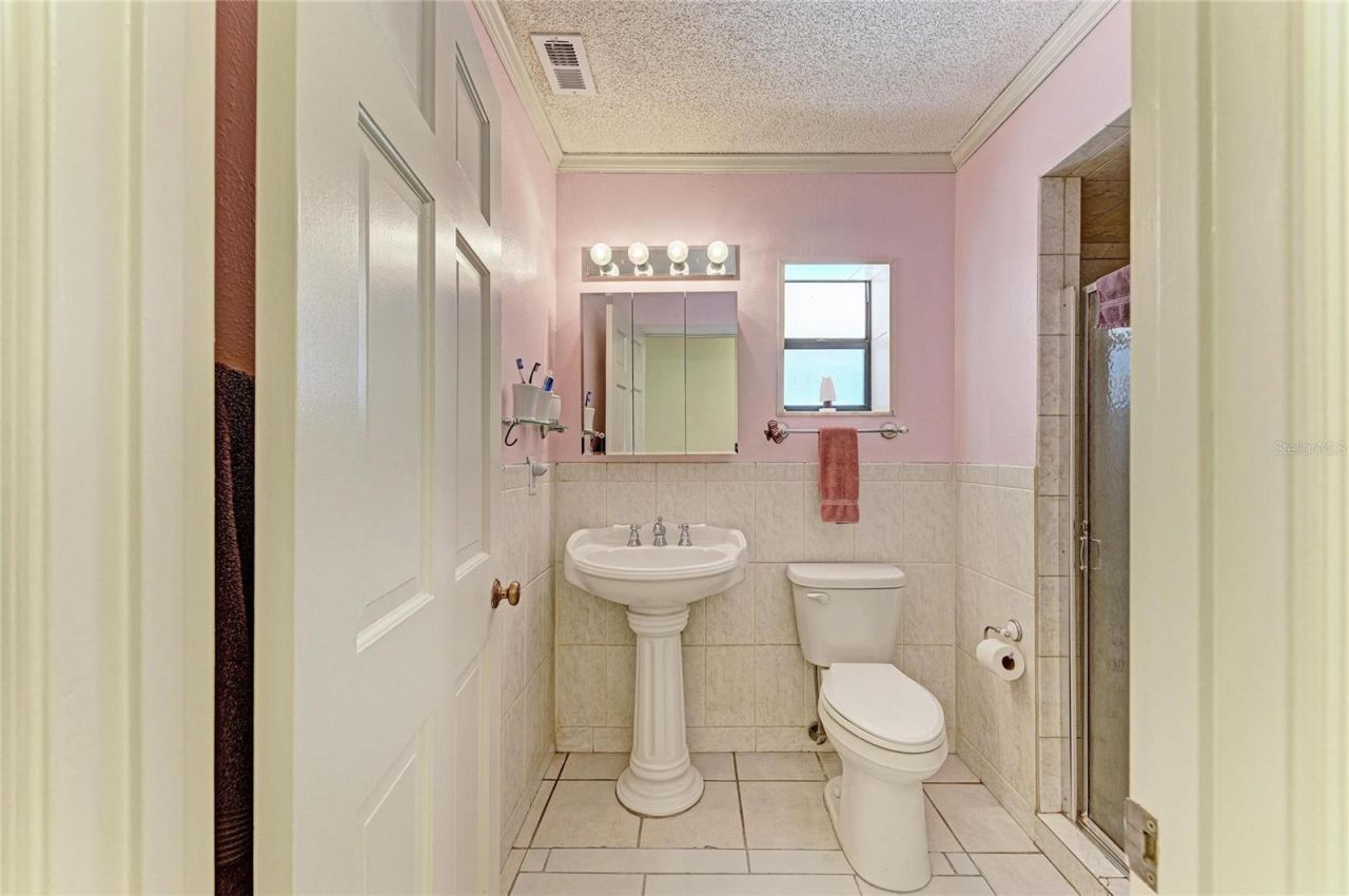 4328 Lost Forest Lane, Sarasota, FL 34235 Photo