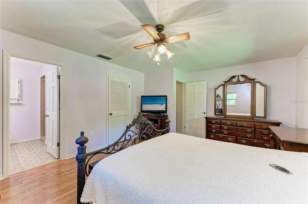 4328 Lost Forest Lane, Sarasota, FL 34235 Photo