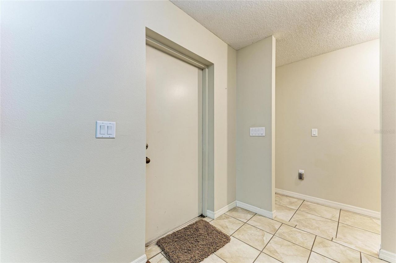 4328 Lost Forest Lane, Sarasota, FL 34235 Photo